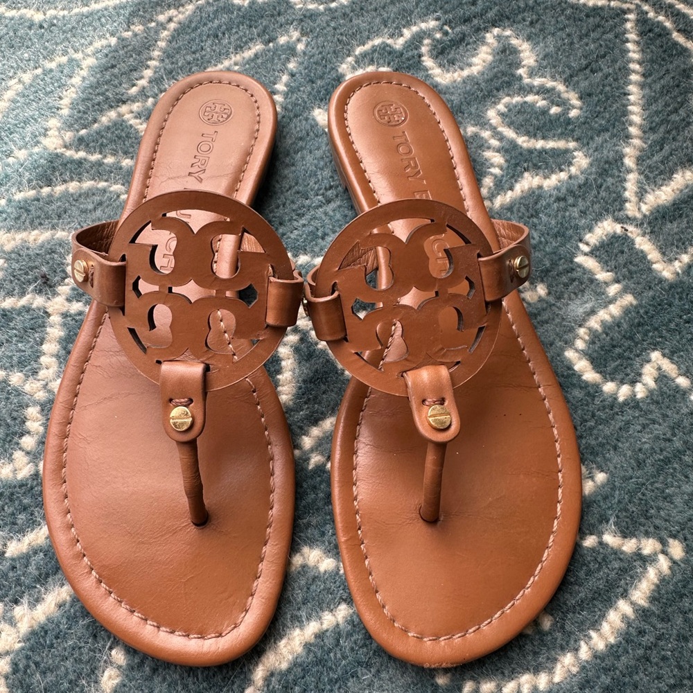 Tory Burch sandals size 8 camel